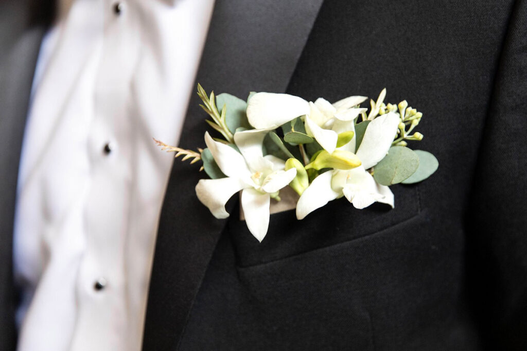 Gallery of Flowers. Boutonniere - A la Carte flowers and Microweddings Elopements